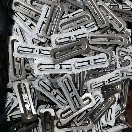 Support en U en métal renforcé d'acier de matériel d'estampage d'ODM d'OEM fait sur commande d'usine professionnelle pour des étagères